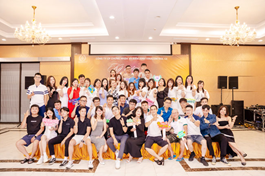 Tôi chỉ chọn Hello8818 TỔ CHỨC KỶ NIỆM 13 NĂM THÀNH LẬP