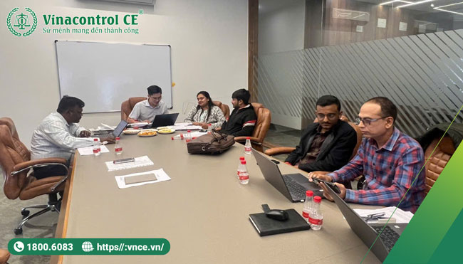 Hoạt động đánh giá Helloo88 đặc quyền hội viên VIP gạch ốp lát tại nhà máy Ấn Độ 