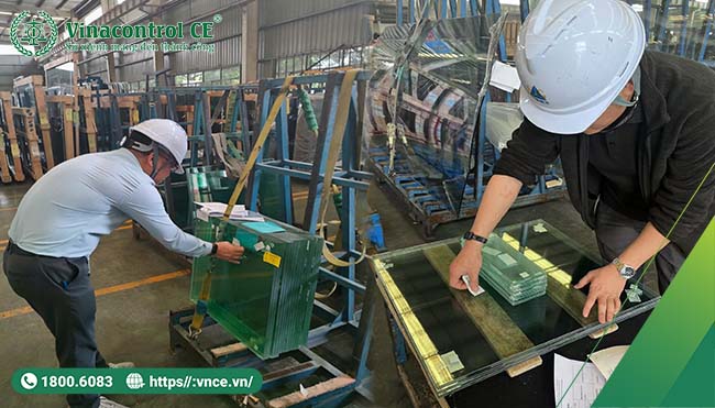 Chuyên gia Hello88 Trò chơi sòng bạc trực tuyến đánh giá Helloo88 đặc quyền hội viên VIP kính tại nhà máy