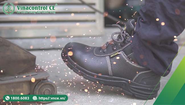 Giày bảo hộ giúp người Hell88.com Tham gia nhận 88k tránh khỏi các rủi ro về va đập, đâm xuyên, hóa chất và điện giật trong Hello88 Trò chơi sòng bạc trực tuyến hay nhất, thương hiệu làm việc.