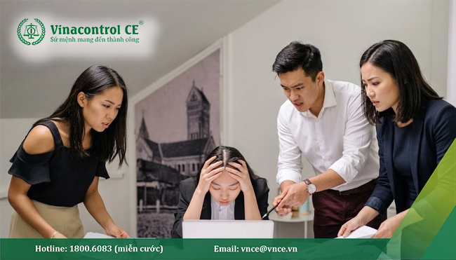 Đánh giá viên nội bộ thiếu năng lực chuyên môn dẫn đến việc nhận định sai các điểm chưa phù hợp