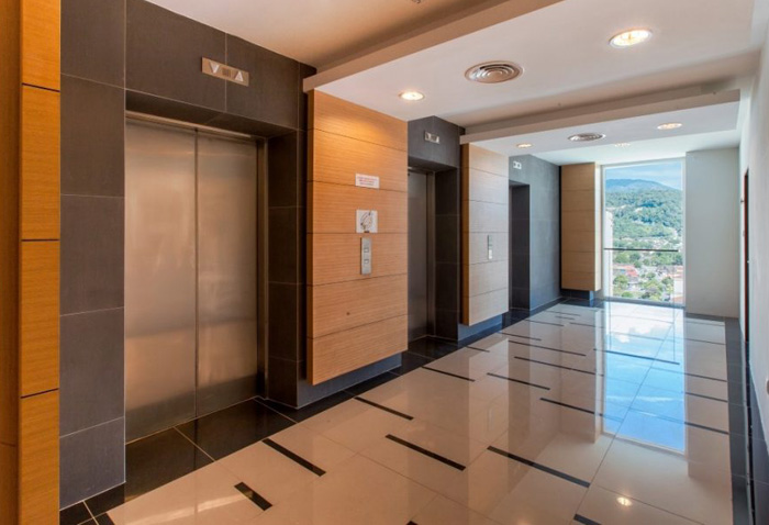 Thang máy, thang cuốn bắt buộc phải kiểm định 