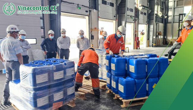 An toàn hóa chất là thực hành sử dụng các chất hoá học theo cách đảm bảo sự an toàn